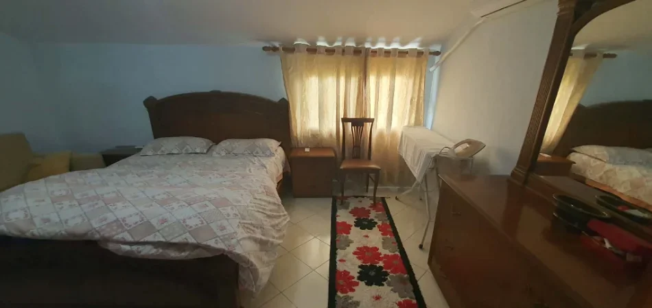 Tirane, shitet , 10.000 m² 1.200.000 € 