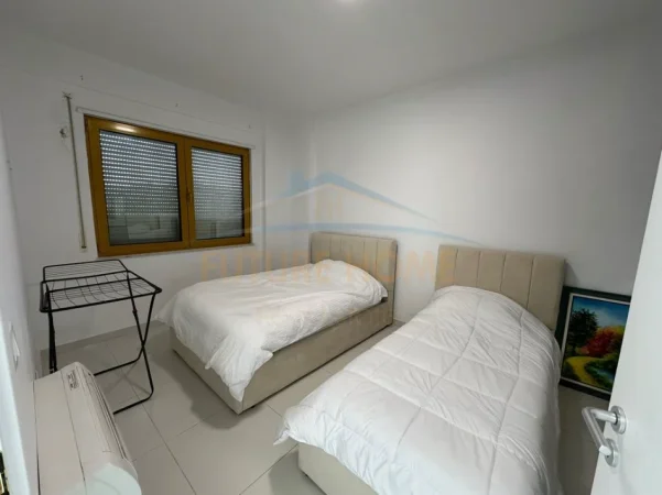 Tirane, jepet me qera apartament 2+1+Ballkon Kati 6, 130 m² 1.500 € 