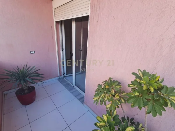 Shkoder, shitet apartament 2+1+Ballkon Kati 2, 111 m² 145.000 € (ura dervish beg)