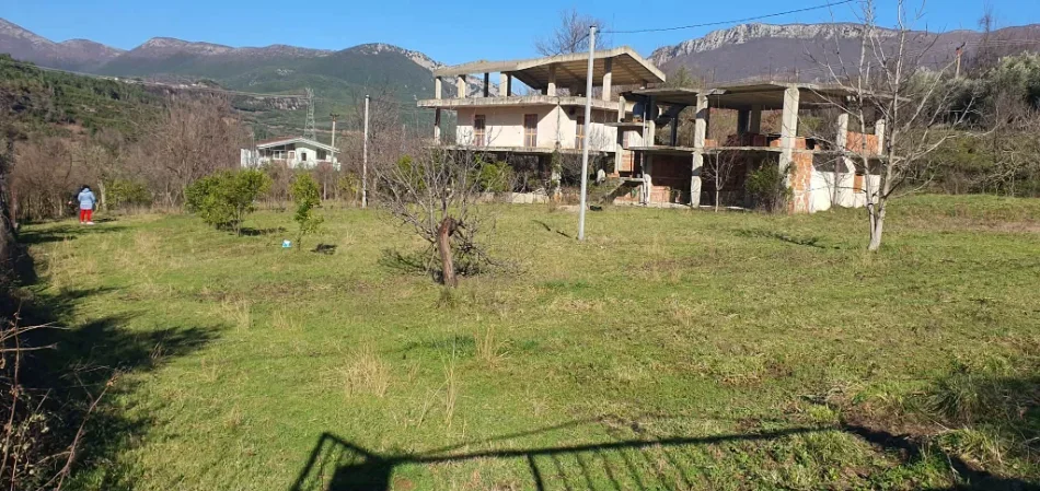 Tirane, shitet nga Pronari, pa-komision shtepi 3 Katshe Kati 3, 2.000 m² 390.000 € (ibe e poshtme)