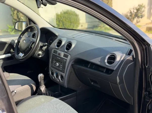 FORD FUSION + 1.4 NAFTE 👉 2009 👈 kambio MANUALE - per patenta te reja 3.900 €