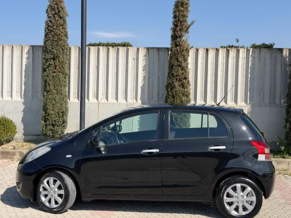 TOYOTA YARIS 1.4 NAFTE D4D 👉 2011 👈 kambio MANUALE 4.800 €
