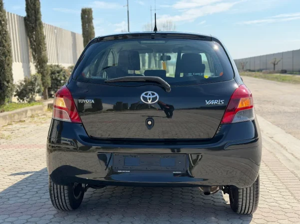 TOYOTA YARIS 1.4 NAFTE D4D 👉 2011 👈 kambio MANUALE 4.800 €