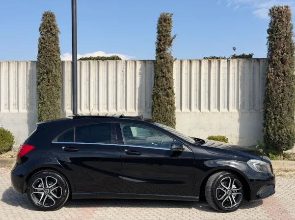 MERCEDES - BENZ A 200 NAFTE 👉 2014 👈  AUTOMATIKE - FULL PANORAMA 10.700 €