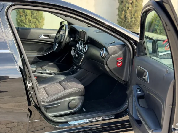MERCEDES - BENZ A 200 NAFTE 👉 2014 👈  AUTOMATIKE - FULL PANORAMA 10.700 €