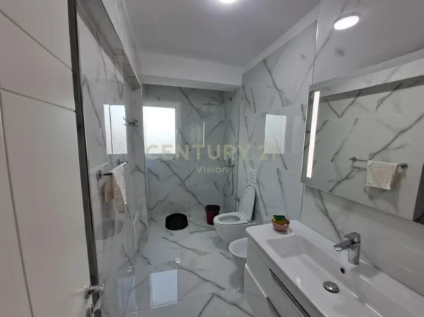 Shkoder, shitet apartament 2+1 Kati 5, 72 m² 73.000 € (prane shkolles ndoc mazi)