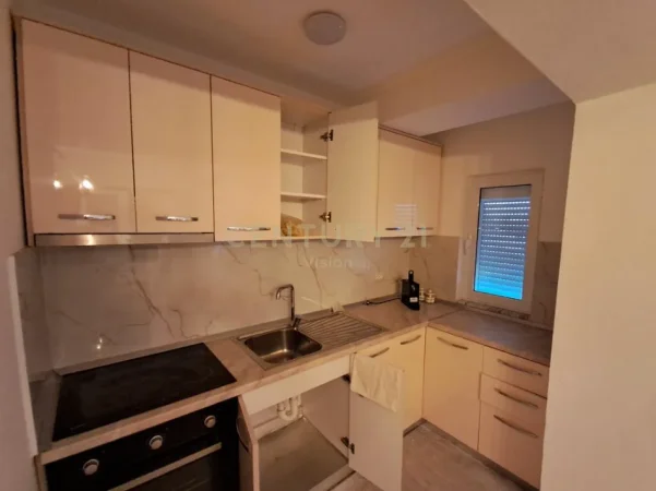 Shkoder, shitet apartament 2+1 Kati 5, 72 m² 73.000 € (prane shkolles ndoc mazi)