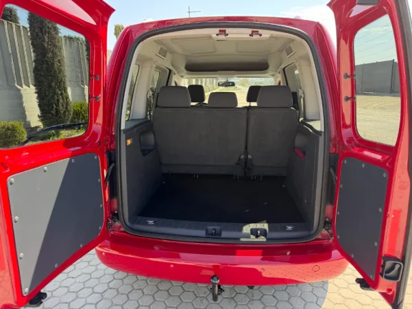 VOLKSWAGEN CADDY 1.6 NAFTE 👉 2016 👈 AUTOMATIKE - Verison TEAM 9.200 €