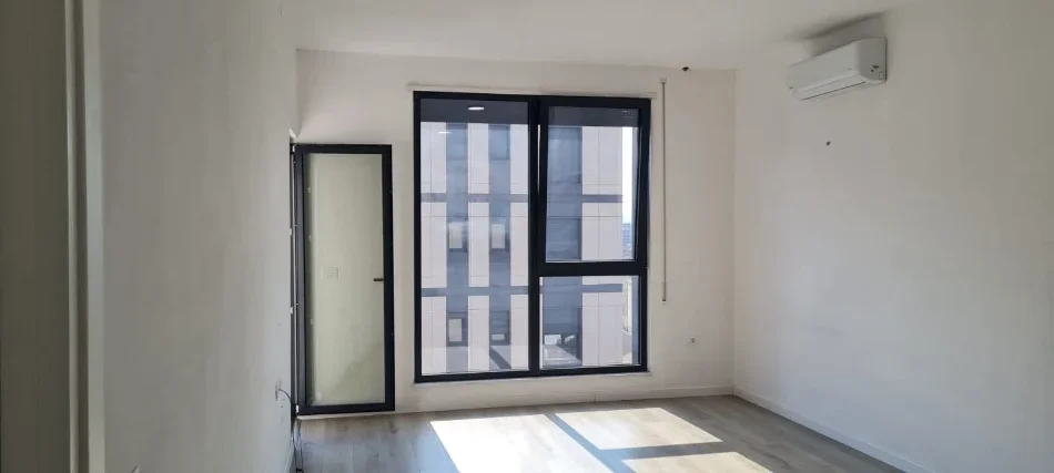 Tirane, jepet me qera apartament 1+1+Ballkon Kati 7, 64 m² 500 € 