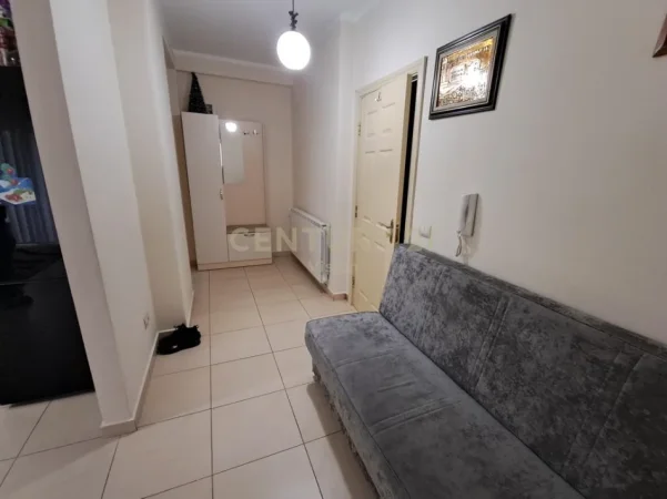 Shkoder, shitet apartament 1+1 Kati 3, 120.000 m² 120.000 € (prane arres se madhe)