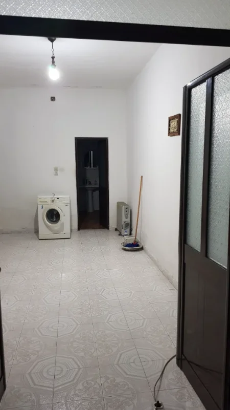 Tirane, jap me qera shtepi 3+1+Aneks+Ballkon Kati 0, 140 m² 350 € 