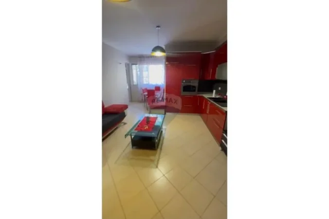 Tirane, jepet me qera apartament , 70 m² 600 € 
