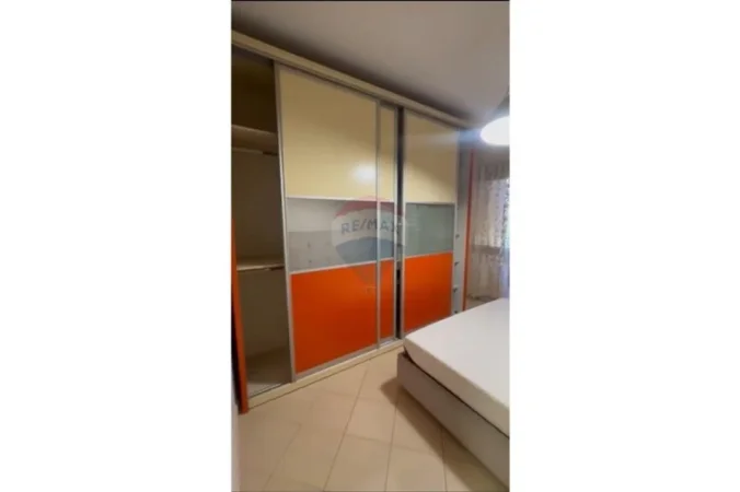 Tirane, jepet me qera apartament , 70 m² 600 € 