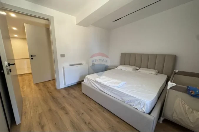 Tirane, jepet me qera apartament , 150 m² 1.400 € 