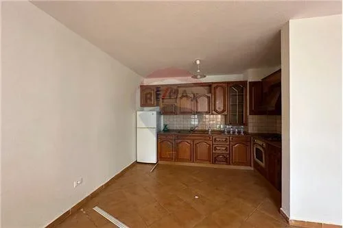 Tirane, jepet me qera apartament , 140 m² 800 € 