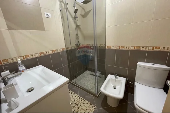 Tirane, jepet me qera apartament , 115 m² 800 € 