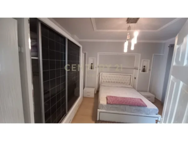 Shkoder, jepet me qera apartament Dublex Kati 1, 200 m² 500 € (arra e madhe)