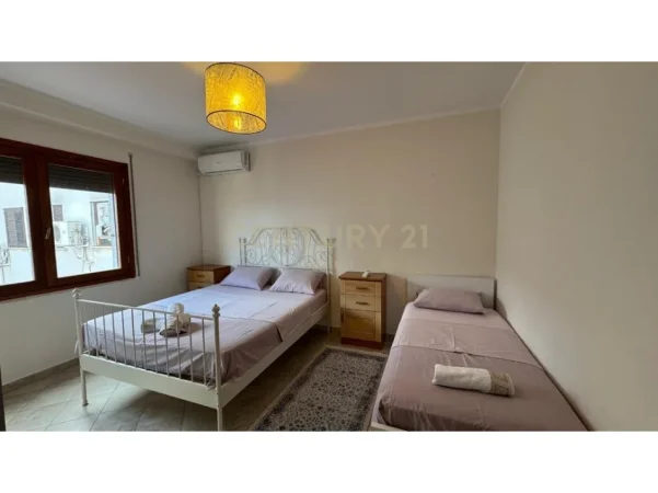Shkoder, jepet me qera apartament 3+1 Kati 6, 120 m² 700 € (pedonale)
