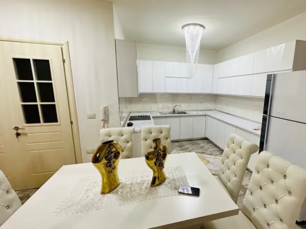 Shkoder, shitet apartament 3+1 Kati 4, 150 m² 130.000 € (Rus)