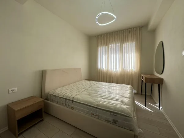 Tirane, jepet me qera apartament 2+1+Ballkon Kati 7, 100 m² 750 € (RIVER RESIDENCE ASTIR)