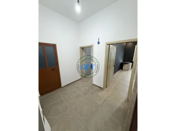 Durres, jepet me qera apartament 3+1 Kati 2, 100 m² 350 € 