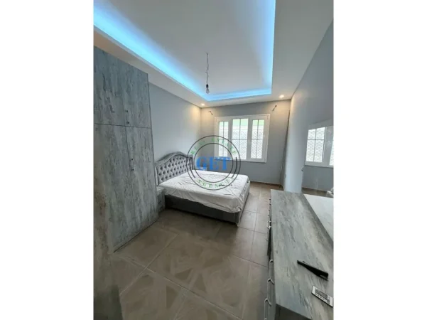 Durres, jepet me qera apartament 3+1 Kati 2, 100 m² 350 € 