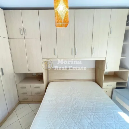 Tirane, jepet me qera apartament 1+1 Kati 3, 60 m² 500 € (Xhamlliku)