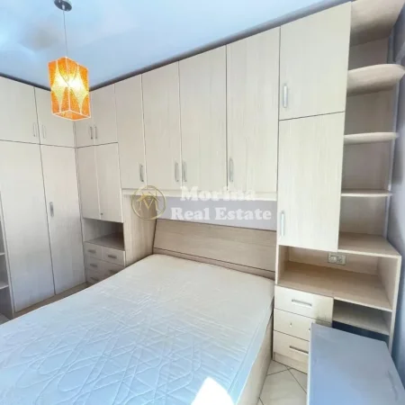 Tirane, jepet me qera apartament 1+1 Kati 3, 60 m² 500 € (Xhamlliku)