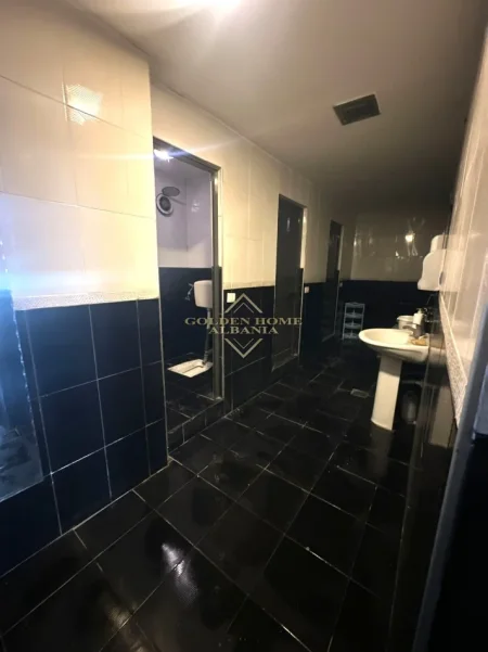 Tirane, jepet me qera , 170 m² 1.360 €