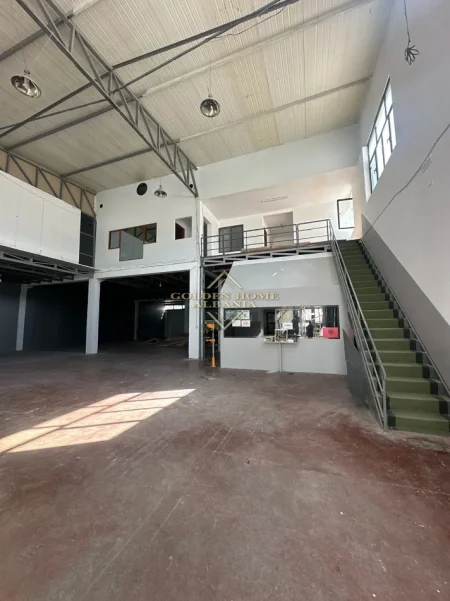 Tirane, jepet me qera , 170 m² 1.360 €