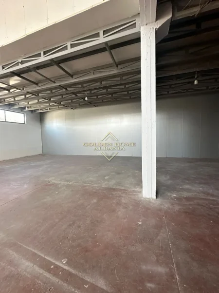 Tirane, jepet me qera , 170 m² 1.360 €