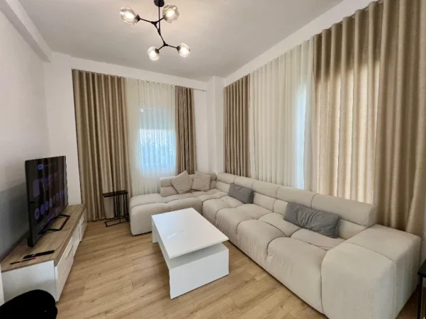 Tirane, jepet me qera Vile 3 Katshe Kati 0, 550 m² 2.500 € (Mjull Bathore)
