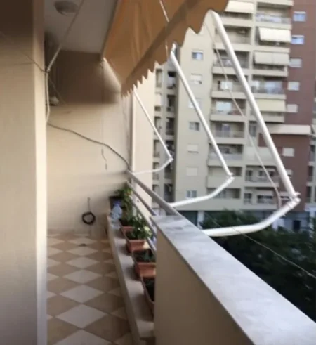 Tirane, jepet me qera apartament 3+1 Kati 5, 120 m² 750 € (Don Bosko)