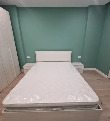 Tirane, jepet me qera apartament 2+1 Kati 5, 95 m² 500 € (Yzberisht)