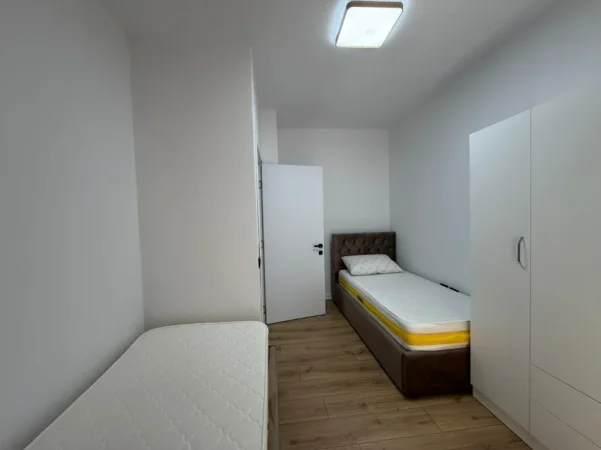 Tirane, jepet me qera apartament 2+1 ,