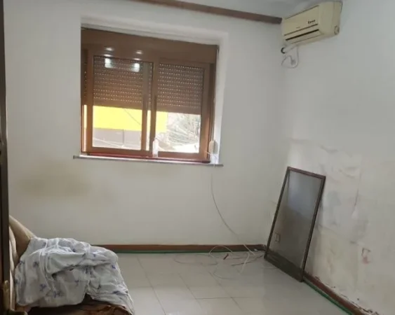 Tirane, shitet garsonier 1+1+Aneks+Ballkon Kati 2, 27 m² 73.000 € (rruga e elbasanit)