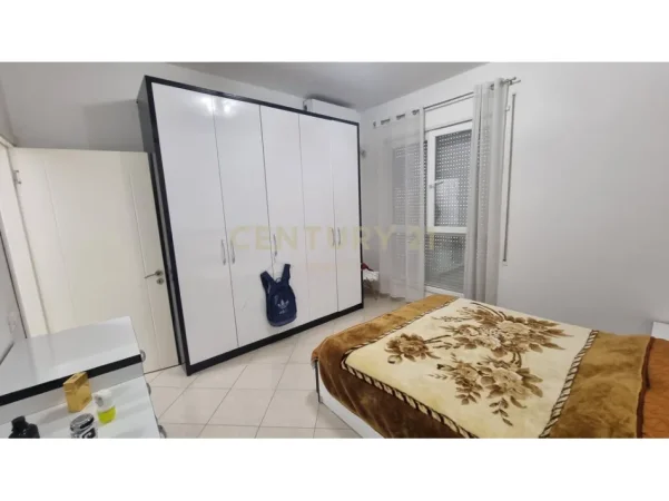 Tirane, jepet me qera apartament 1+1 Kati 1, 50 m² 450 € 