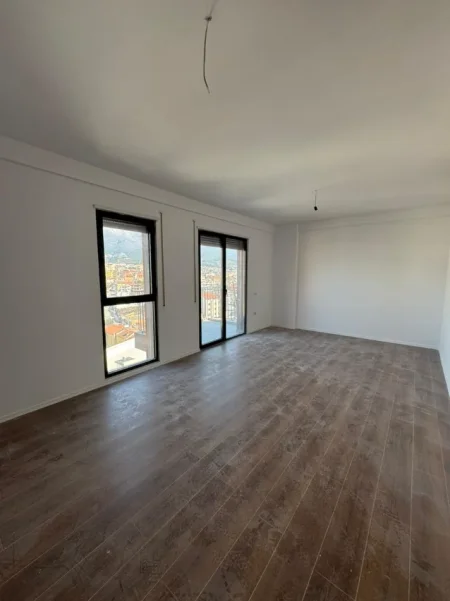 Tirane, shitet apartament 2+1 Kati 8, 101 m² 246.000 € (Kompleksi ASL 2)