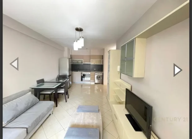 Tirane, jepet me qera apartament 1+1+Ballkon Kati 3, 50 m² 550 € 