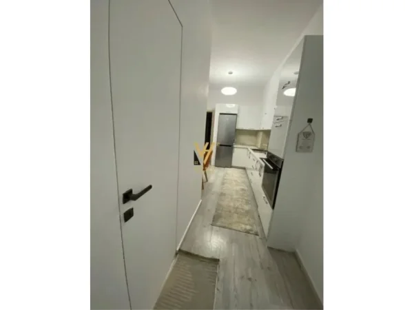 Tirane, jepet me qera apartament 2+1+Ballkon Kati 3, 85 m² 750 € (RRUGA QEMAL STAFA)