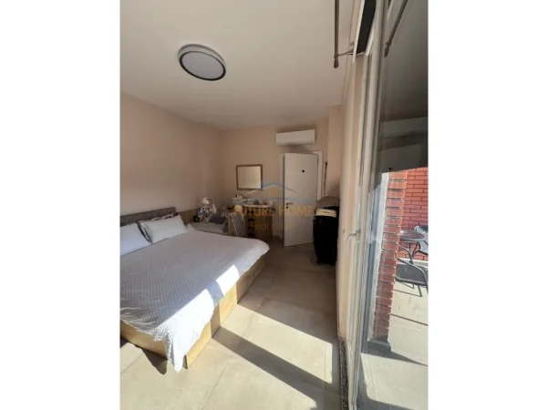 Shqiperi, jepet me qera apartament 1+1 Kati 5, 70 m² 400 € (Paskuqan)