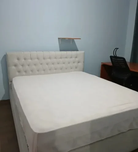 Tirane, jepet me qera apartament 2+1 Kati 1, 85 m² 420 € (Fresku)