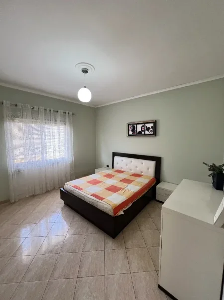 Tirane, jepet me qera apartament 2+1+Aneks+Ballkon Kati 3, 69 m² 400 € (Misto Mame "Halil Kuretani")