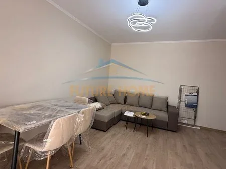 Tirane, jepet me qera apartament 1+1 Kati 3, 61 m² 500 € 