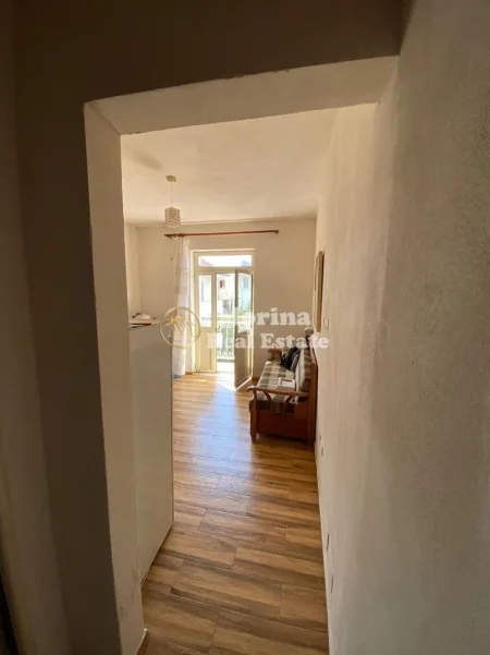 Tirane, jepet me qera shtepi 1+1 Kati 2, 60 m² 320 € (Qytet Studenti)
