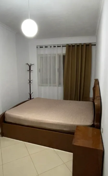 Tirane, jepet me qera apartament 1+1 Kati 3, 90 m² 470 € (Astir, Rruga Mikel Maruli)