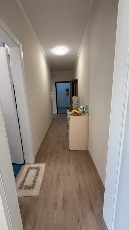 Tirane, jepet me qera apartament 1+1+Aneks+Ballkon Kati 3, 67 m² 500 € (Yzberisht)