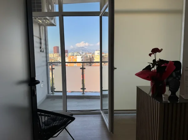 Tirane, jepet me qera apartament 2+1 Kati 7, 70 m² 730 € 
