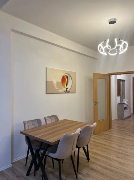 Tirane, jepet me qera apartament 1+1 Kati 3, 80 m² 600 € (LIQENI I THATE)