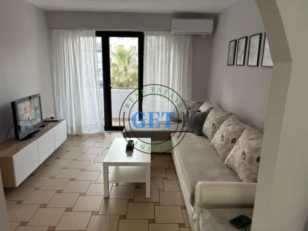 Durres, jepet me qera apartament 1+1 Kati 2, 70 m² 400 € (Stacioni Trenit)